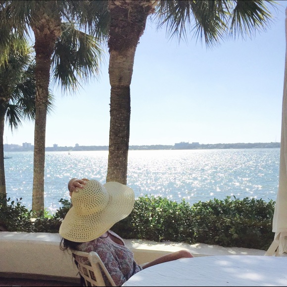 welcome to my closet ♥ - Picture 4 of 4